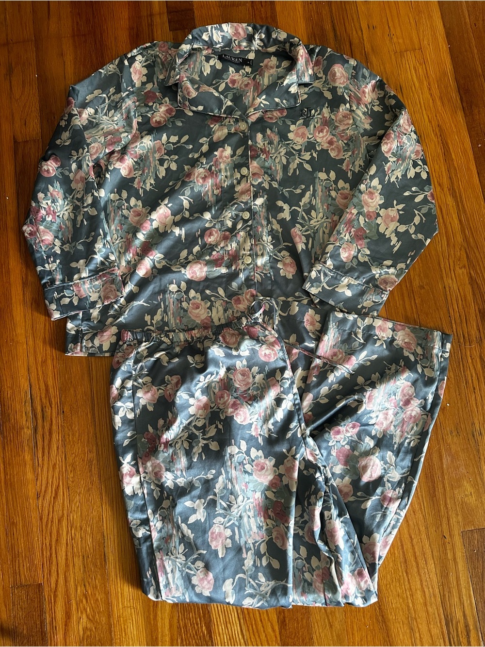 Ralph Lauren Floral Satin Pajama Set Green Long Sleeve Button Down Embroidered - Picture 3 of 8